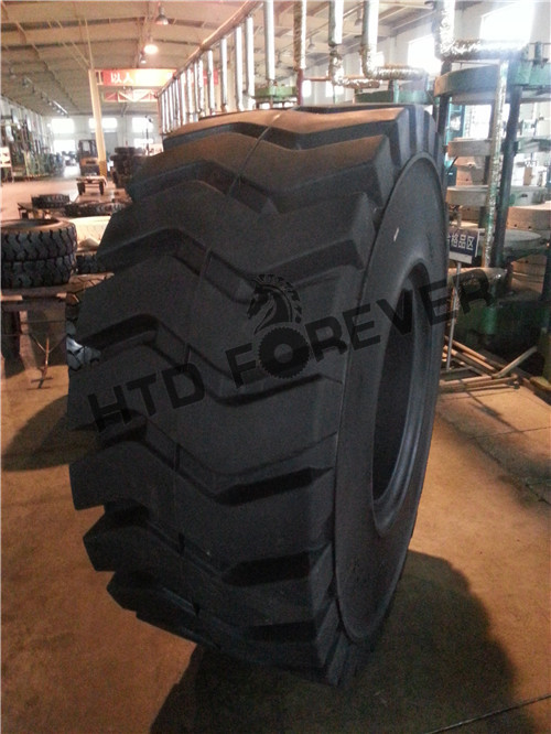 废钢转运装载机