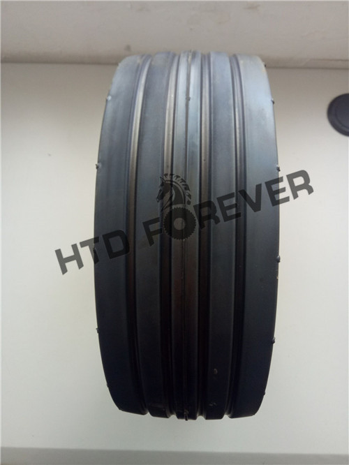 机场地面行李拖车