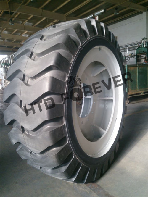 就地热再生机轮胎