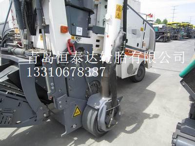 就地热再生机轮胎